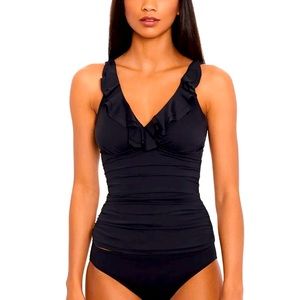 SOLD. Make an offer and I’ll ship today!! NWT RALPH LAUREN Tankini swim top